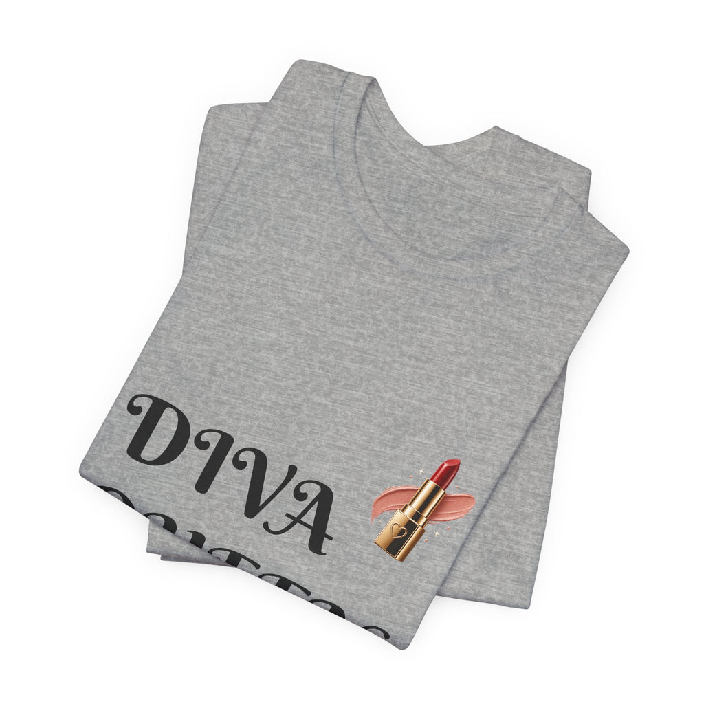Diva Queen T-Shirt — Lipstick Graphic Tee for Glam Lovers